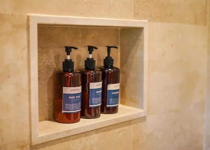 ホテル The Allure & Crafted By Freshwater 4*